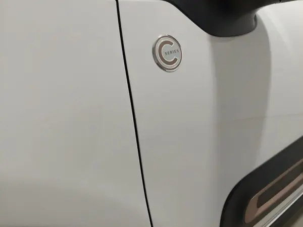 Citroën C3 1.2 PureTech C-Series 6