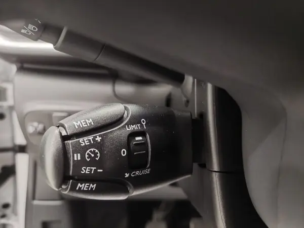 Citroën C3 1.2 PureTech C-Series 12