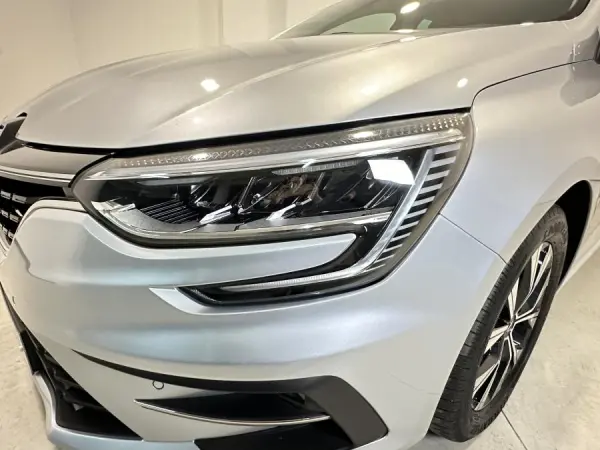 Renault Mégane Sport Tourer 1.5 Blue dCi Limited C/PM+Pneu 10