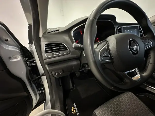 Renault Mégane Sport Tourer 1.5 Blue dCi Limited C/PM+Pneu 19