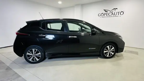 Nissan Leaf Acenta 5