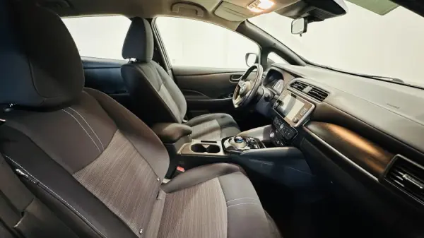 Nissan Leaf Acenta 11