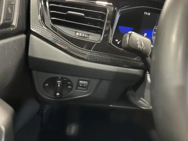 Volkswagen Taigo 1.0 TSI Urban DSG 17