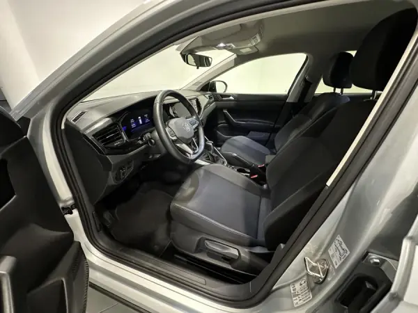 Volkswagen Taigo 1.0 TSI Urban DSG 18