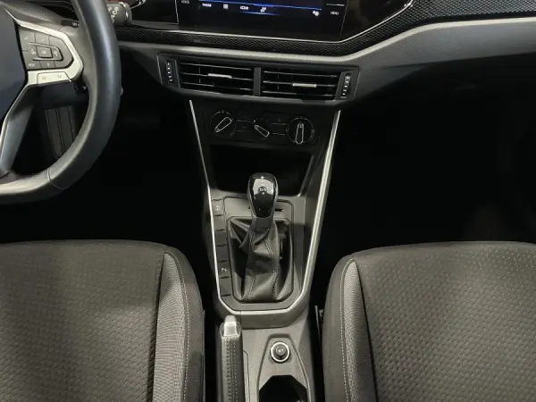 Volkswagen Taigo 1.0 TSI Urban DSG 28