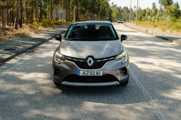 Renault Captur 1.0 TCe Exclusive 4