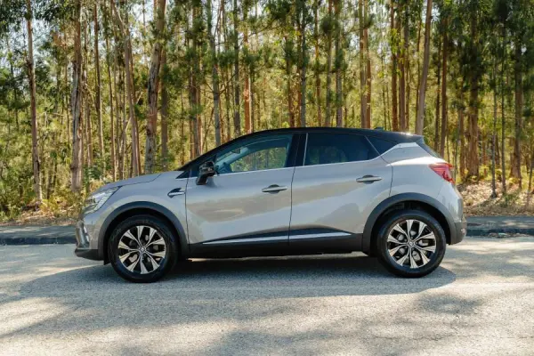 Renault Captur 1.0 TCe Exclusive 6