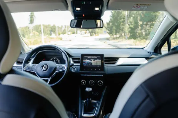 Renault Captur 1.0 TCe Exclusive 12