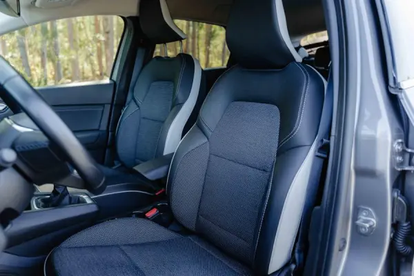 Renault Captur 1.0 TCe Exclusive 14