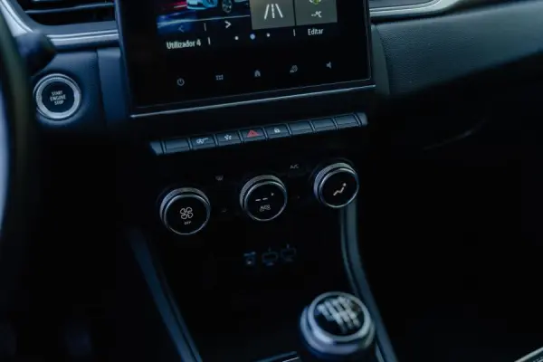 Renault Captur 1.0 TCe Exclusive 15