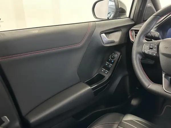 Ford Puma 1.0 EcoBoost MHEV ST-Line X Aut. 33