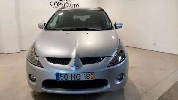 Mitsubishi Grandis 2.0 DI-D Insport 2