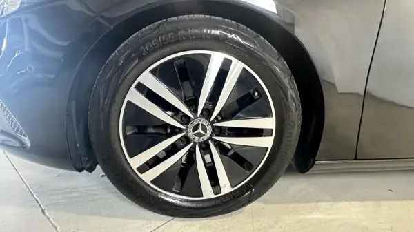 Mercedes-Benz A 180 d Progressive Aut. 7