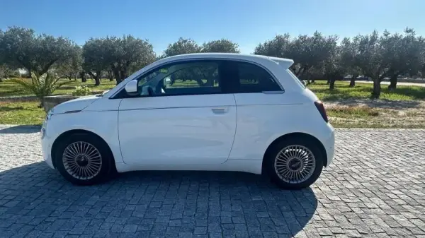 Fiat 500e 42 kWh Icon 6