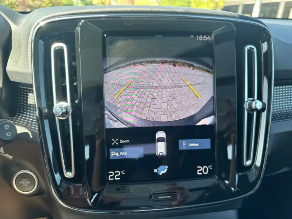 Volvo XC 40 1.5 T2 R-Design Geartronic 21