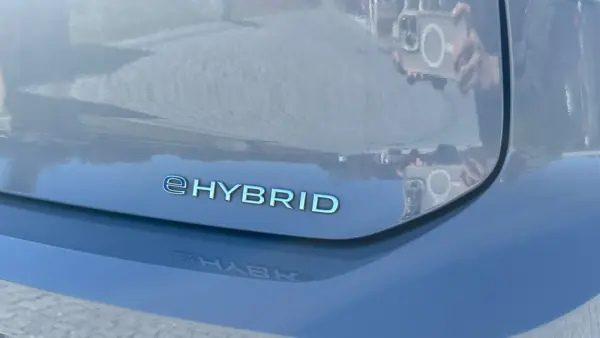 Volkswagen Golf 1.5 TSI e-Hybrid GTE DSG Versão Fiscal 32