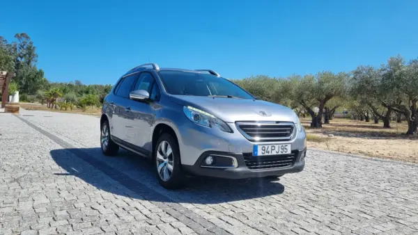 Peugeot 2008 1.2 PureTech Style 4
