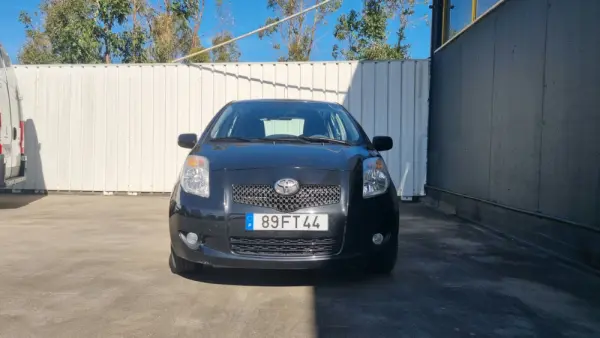 Toyota Yaris 1.4 D-4D Sol High P. MM 2