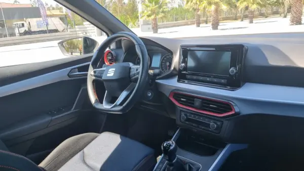 SEAT Arona 1.0 TSI FR 11