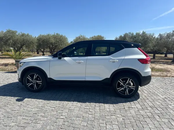 Volvo XC 40 1.5 T2 R-Design Geartronic 7