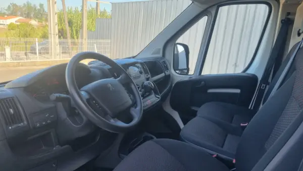 Peugeot Boxer 2.2 BlueHDi 335 L3 CD 8