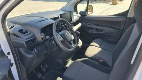 Opel Combo 1.5 CDTi L1H1 Elegance Plus 9