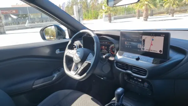 Nissan Juke 1.0 DIG-T N-Connecta DCT 10