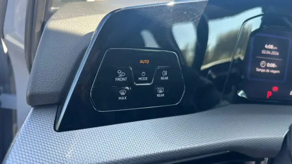 Volkswagen Golf 1.5 TSI e-Hybrid GTE DSG Versão Fiscal 29