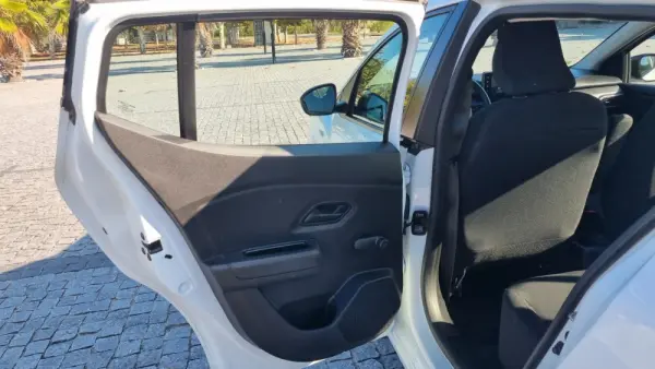 Dacia Sandero 1.0 ECO-G Essential Bi-Fuel 10