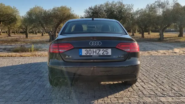 Audi A4 2.0 TDI 6