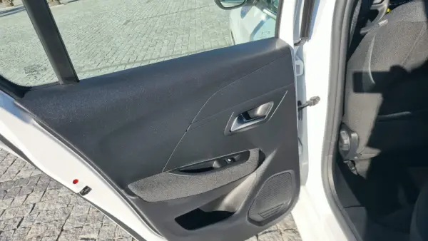 Peugeot e-208 50 kWh Style 15