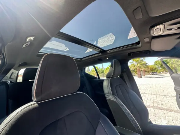 Volvo XC 40 1.5 T2 R-Design Geartronic 19