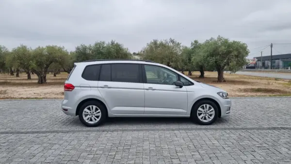 Volkswagen Touran 1.5 TSI Confortline 3
