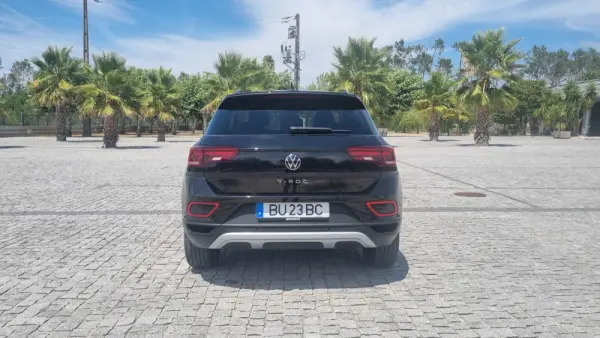 Volkswagen T-Roc 1.0 TSI Urban 26