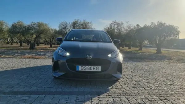 Mazda 2 1.5 L Hybrid VVT-i Centre-Line 2