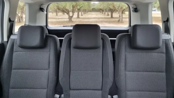Volkswagen Touran 1.5 TSI Confortline 12