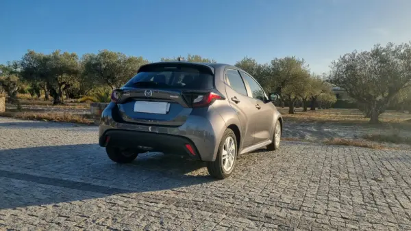 Mazda 2 1.5 L Hybrid VVT-i Centre-Line 5