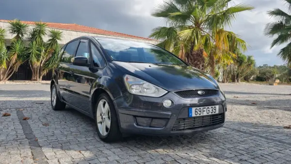 Ford S-Max 1.8 TDCi Titanium 7L 4