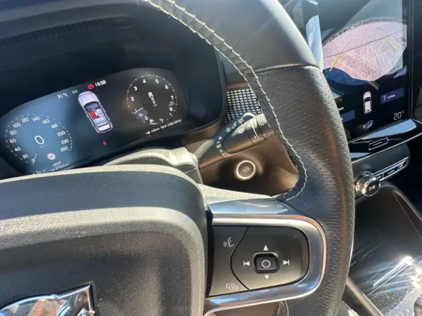 Volvo XC 40 1.5 T2 R-Design Geartronic 26