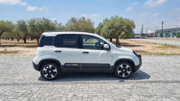 Fiat Panda Pandina 1.0 Hybrid 3