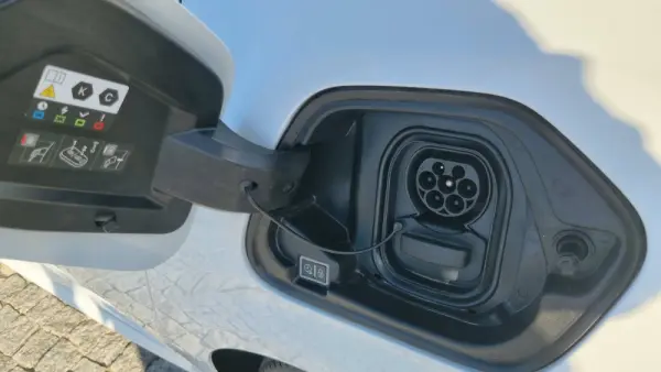 Peugeot e-208 50 kWh Style 18