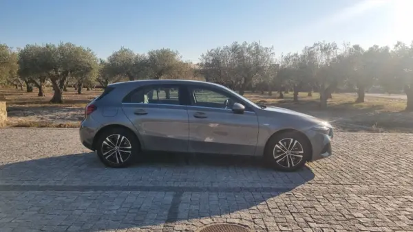 Mercedes-Benz A 250 e 3