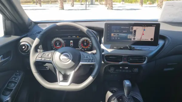 Nissan Juke 1.0 DIG-T N-Connecta DCT 9
