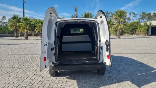 Renault Kangoo Outro 15