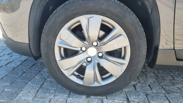 Peugeot 2008 1.6 BlueHDi Style 7