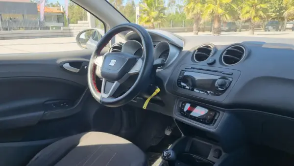 SEAT Ibiza 1.6 TDI Copa DPF 9