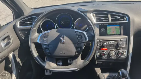Citroen DS4 2.0 8