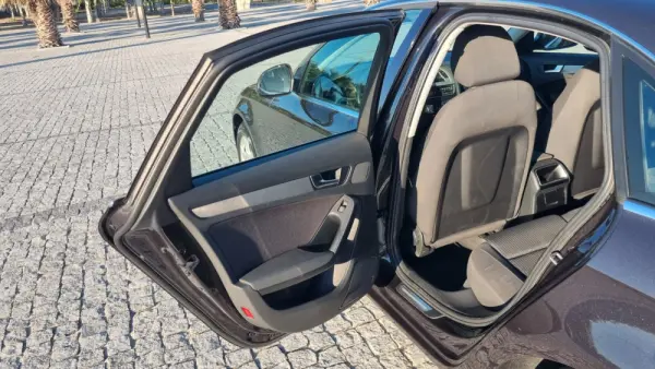 Audi A4 2.0 TDI 19