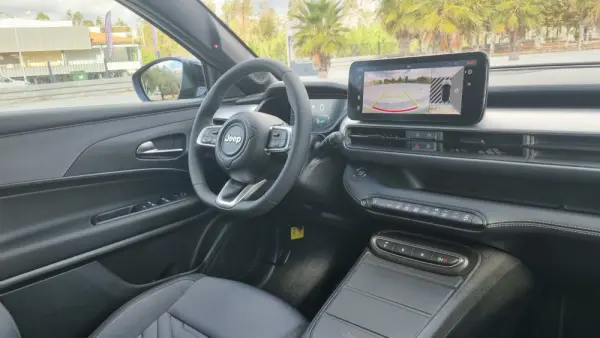 Jeep Avenger 1.2 e-Hybrid Summit DCT 9