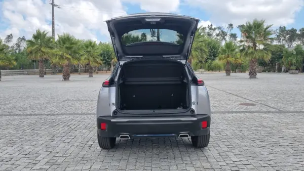 Peugeot 2008 1.2 Hybrid Allure 20